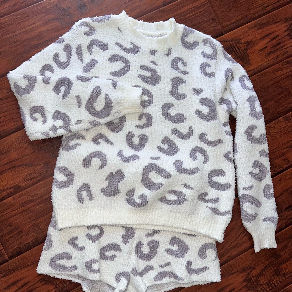 Cozy Dusty Purple Leopard Sweater & Shorts Set - Picture 12 of 12